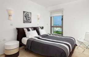 Beach Front Dream Penthouse - pool & gym & parking